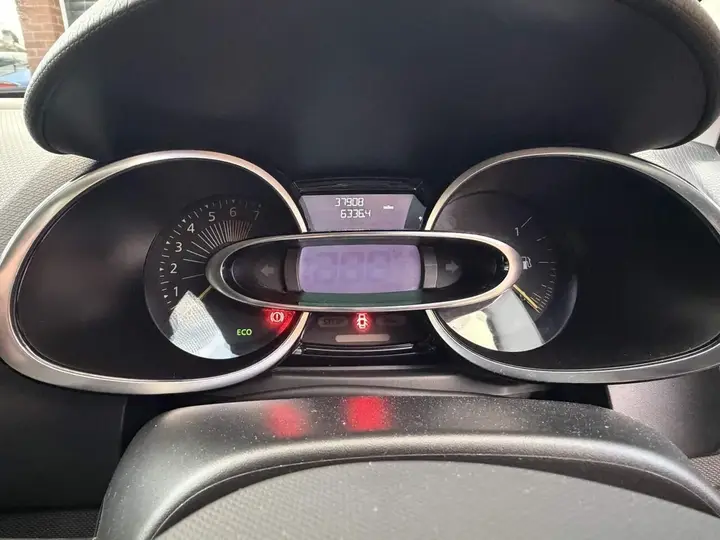 Renault Clio 2015 photo 4