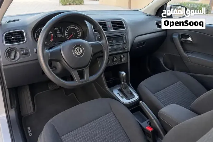 Volkswagen Polo 2012 photo 3