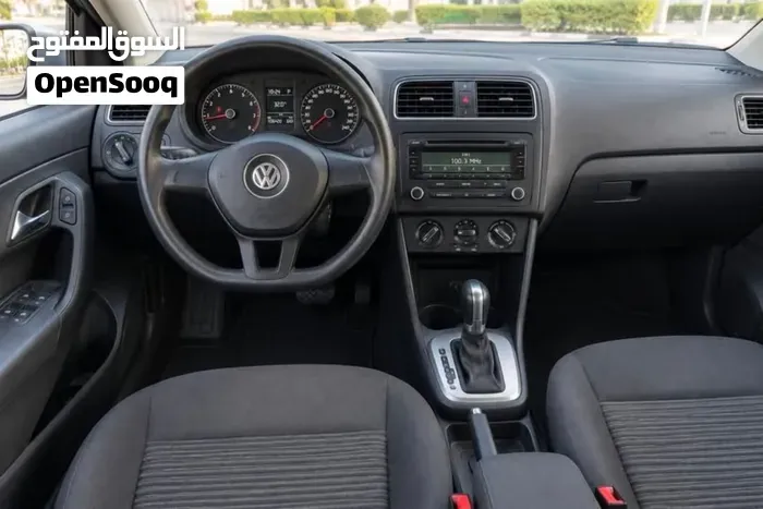 Volkswagen Polo 2012 photo 4