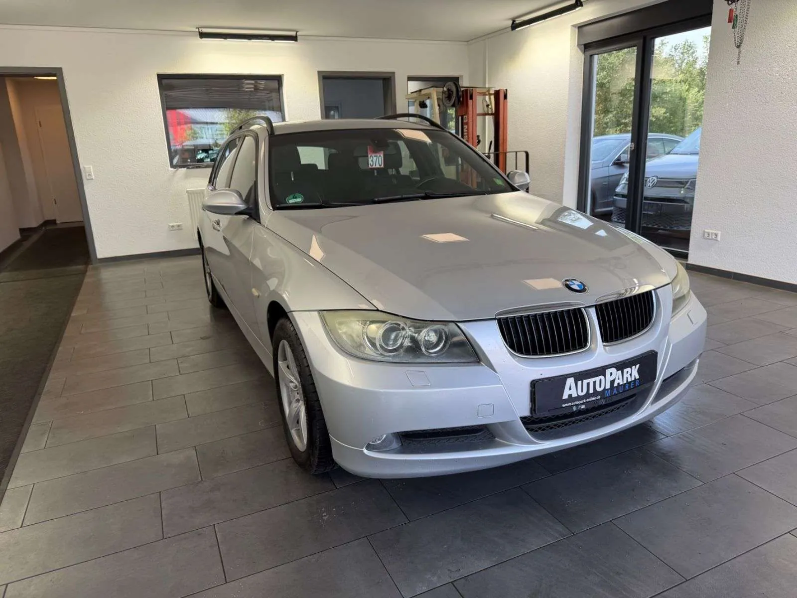 BMW 320D 2008 photo 3