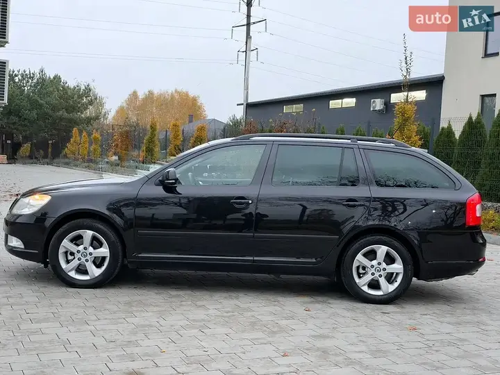 Skoda Octavia 2013 photo 2