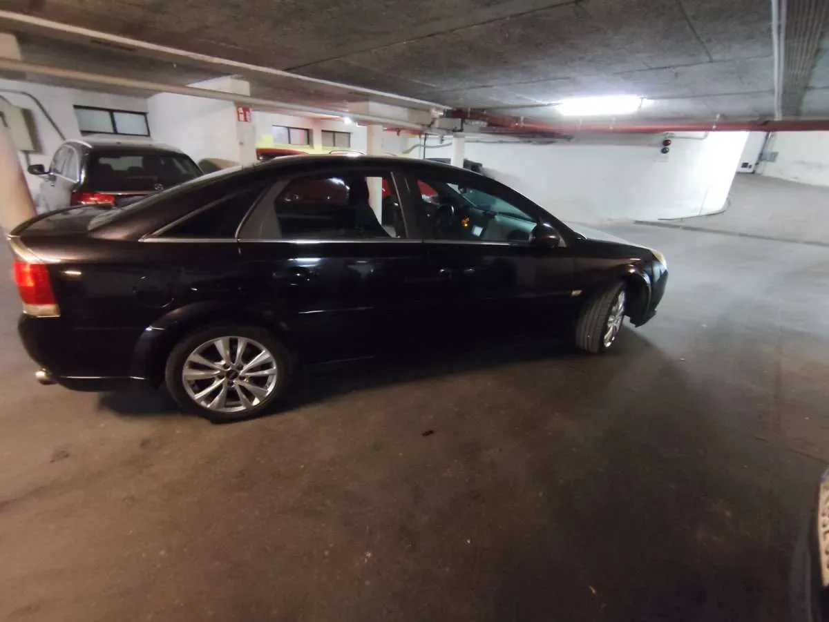 Opel Vectra 2005 photo 2