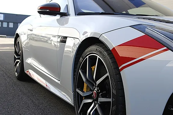 Jaguar F-Type 2020 photo 4