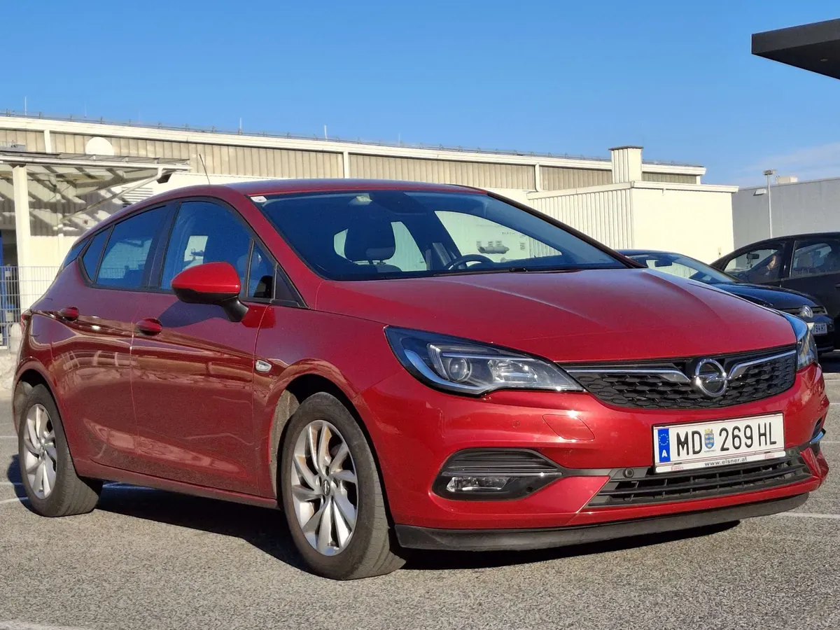 Opel Astra 2020 photo 3