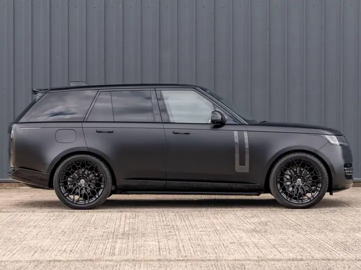 Land Rover Range Rover 2025 photo 2