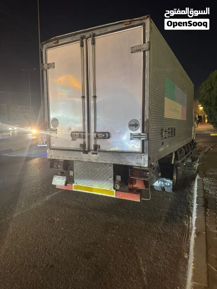 Mitsubishi Fuso Canter 2003 photo 3