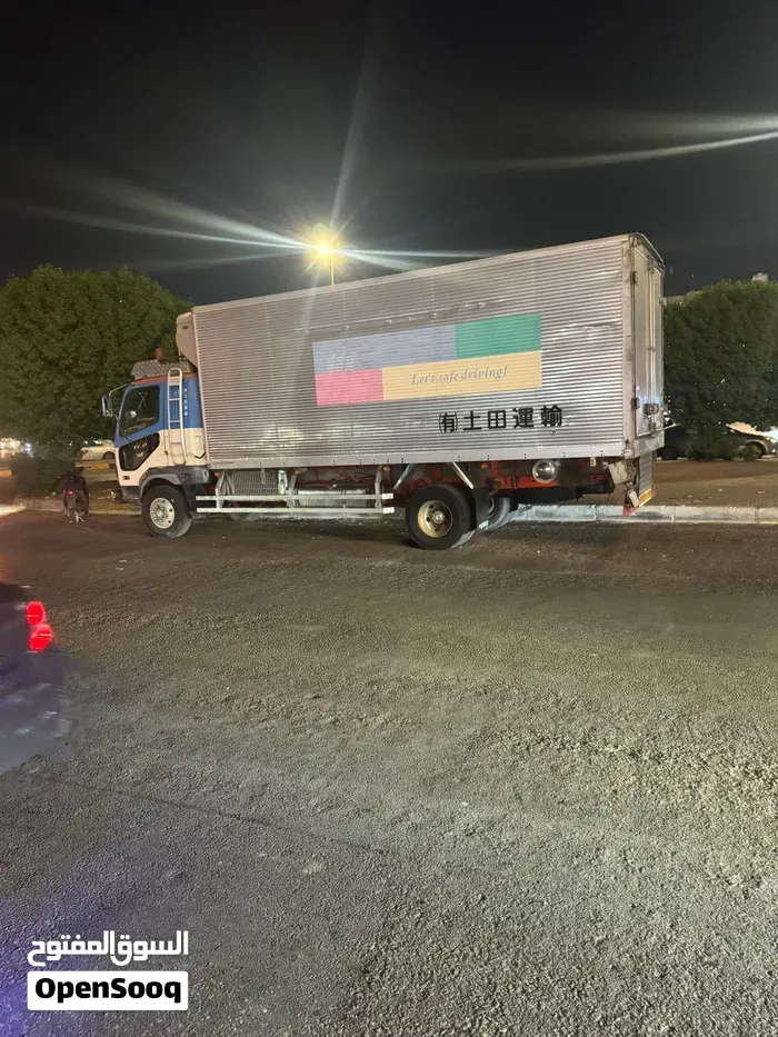 Mitsubishi Fuso Canter 2003 photo 2