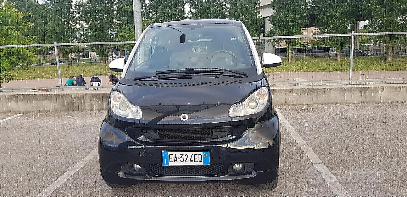 Smart Fortwo 2010 photo 2