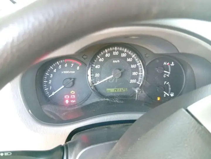 Toyota Innova 2012 photo 3