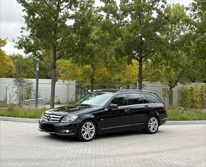 Mercedes-Benz C250