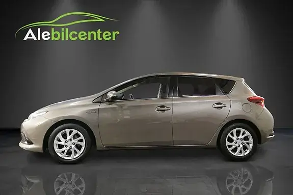 Toyota Auris 2016 photo 3