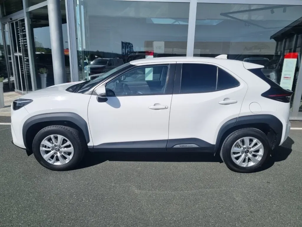 Toyota Yaris Cross 2023 photo 2