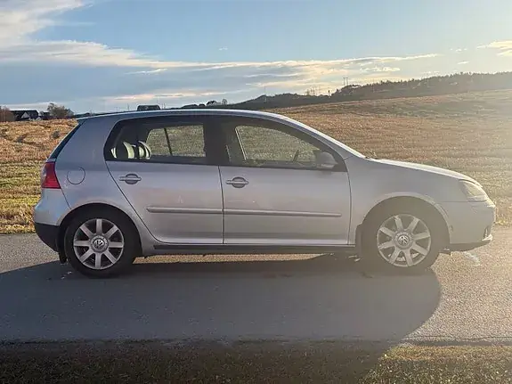 Volkswagen Golf 5 2005 photo 4