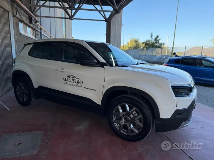 Jeep Avenger photo 5