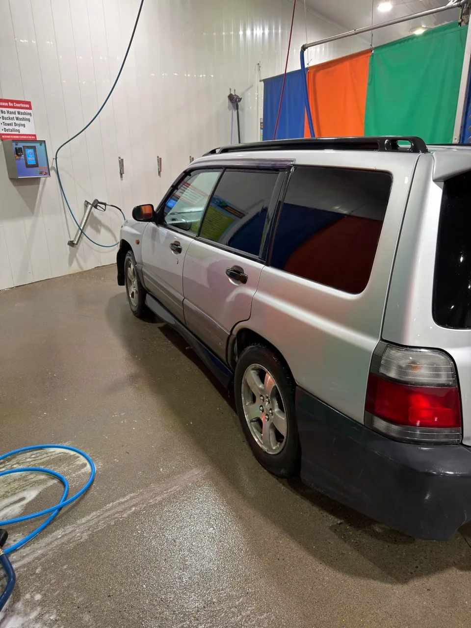 Subaru Forester 1998 photo 4