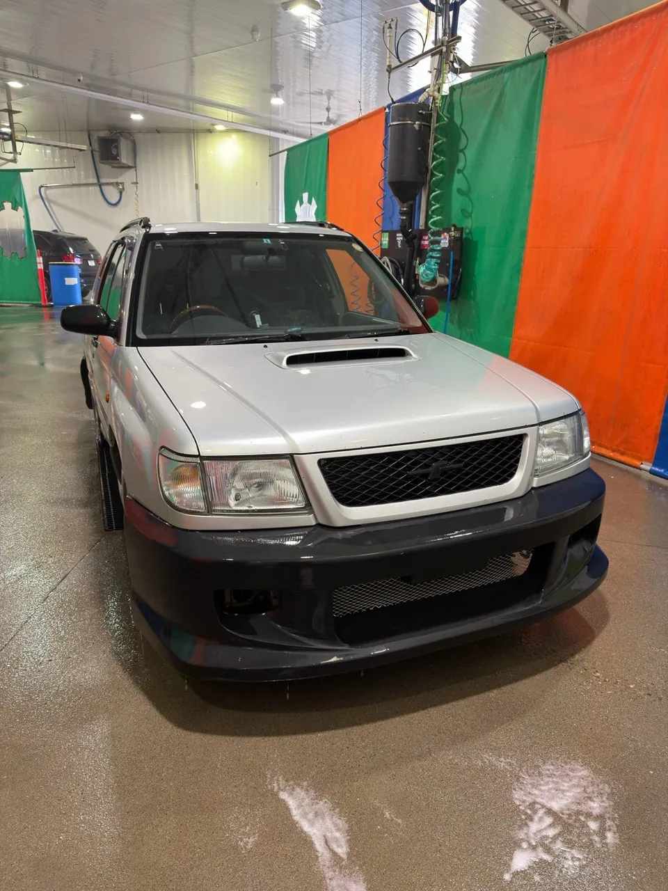 Subaru Forester 1998 photo 2