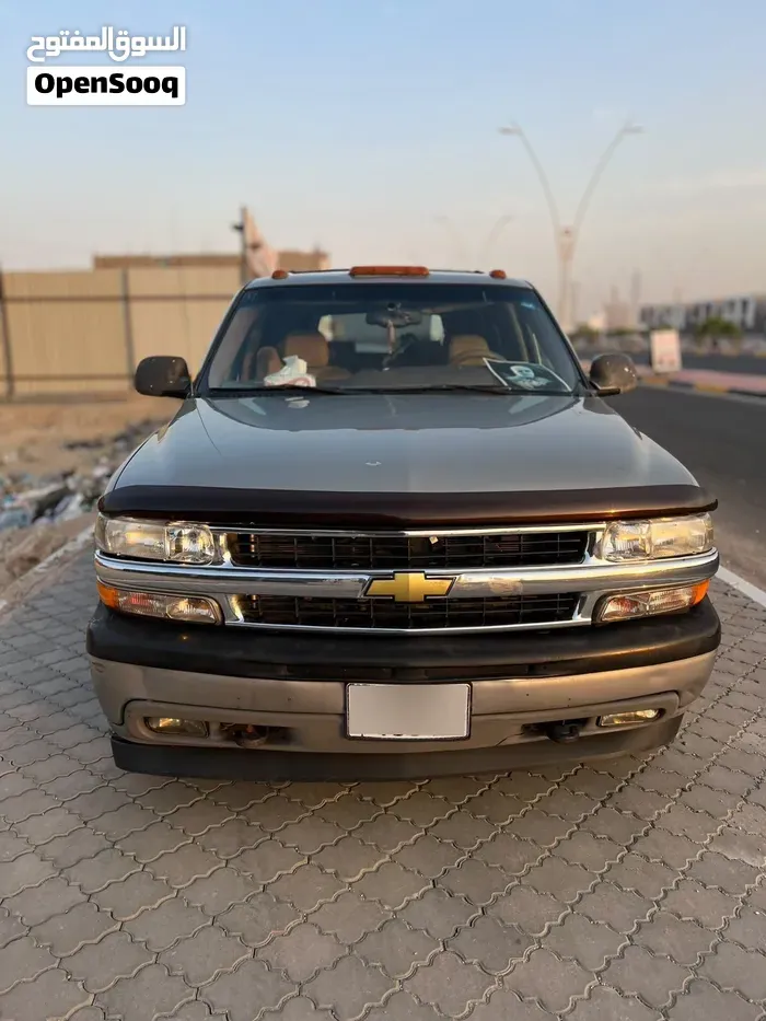 GMC Suburban 2004 photo 5