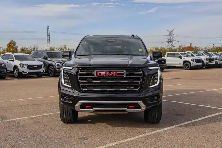 GMC Yukon 2027 photo 3