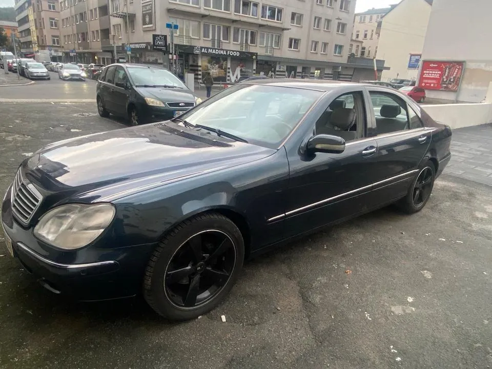 Mercedes-Benz S320