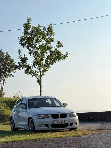 BMW 116I 2010 photo 3