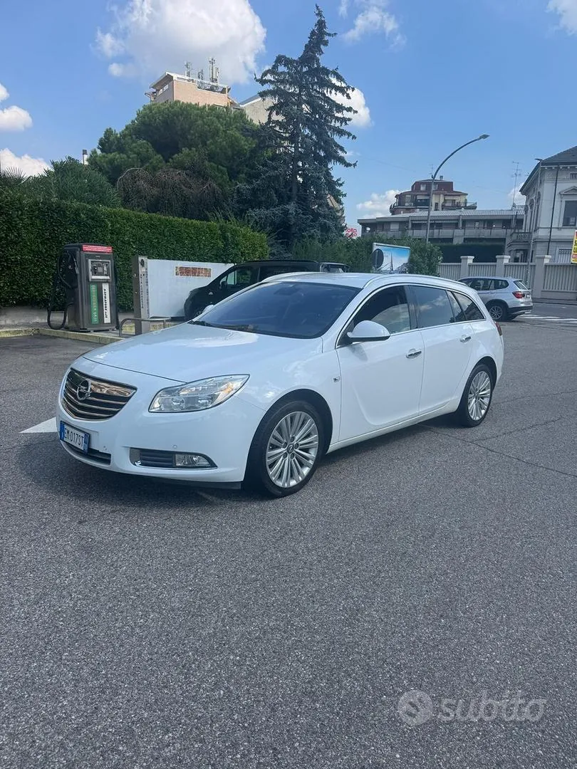 Opel Insignia 2012 photo 3