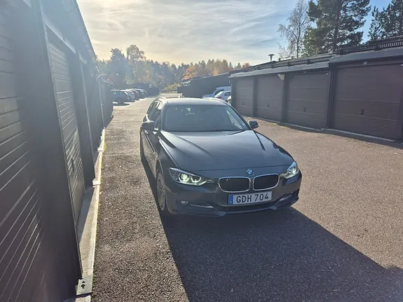 BMW 320D 2015 photo 4