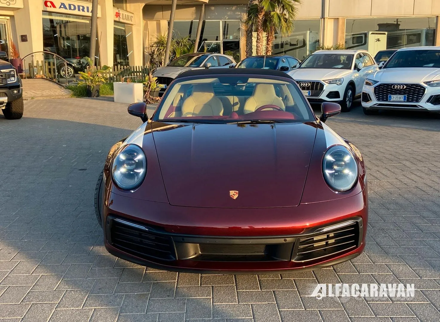 Porsche 911 2021 photo 2