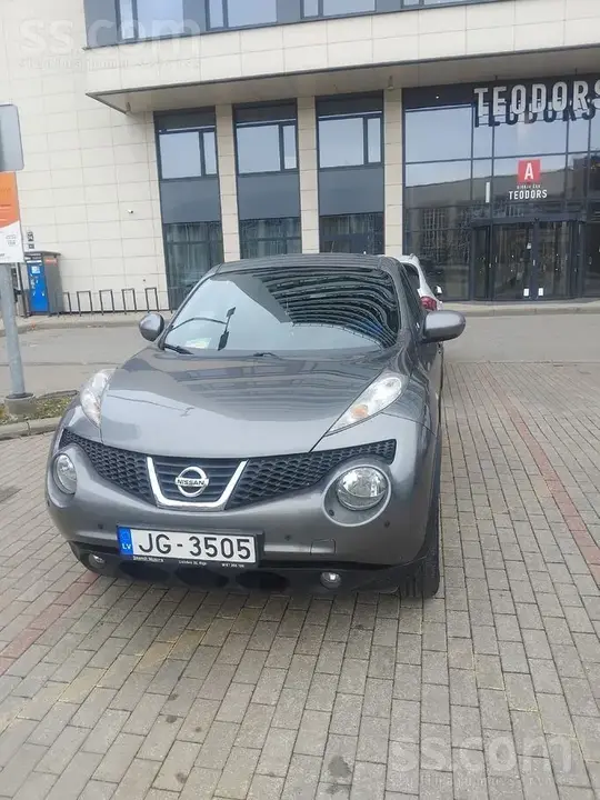 Nissan Juke 2013 photo 2