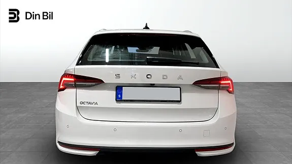 Skoda Octavia 2025 photo 5
