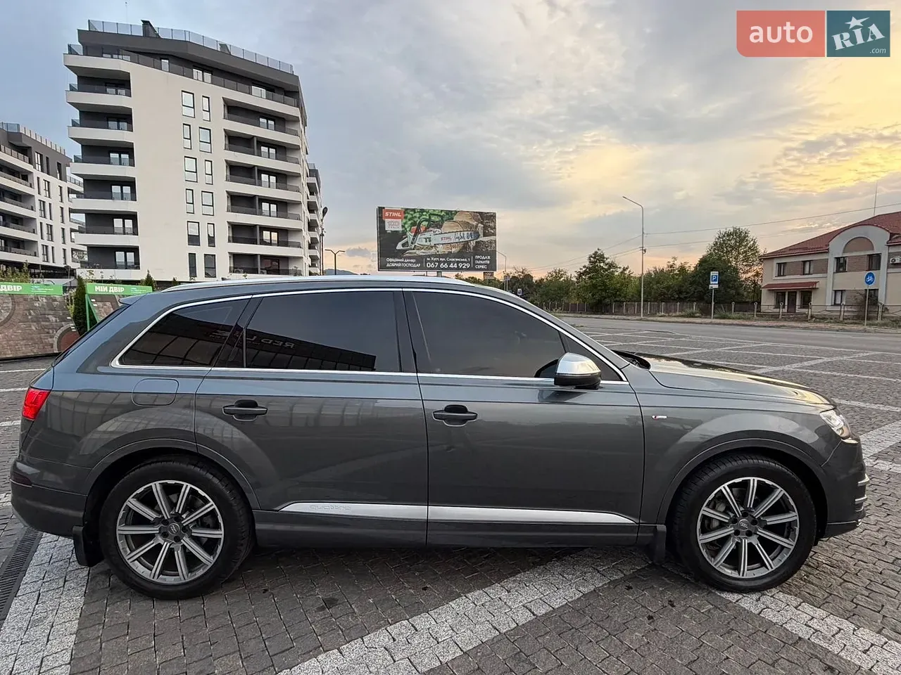Audi Q7 2016 photo 3
