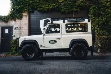 Land Rover Defender 2000 photo 3