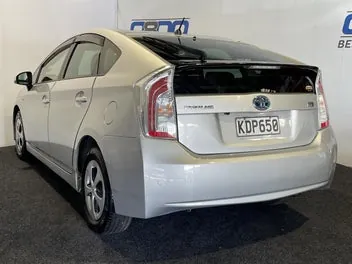 Toyota Prius 2014 photo 5