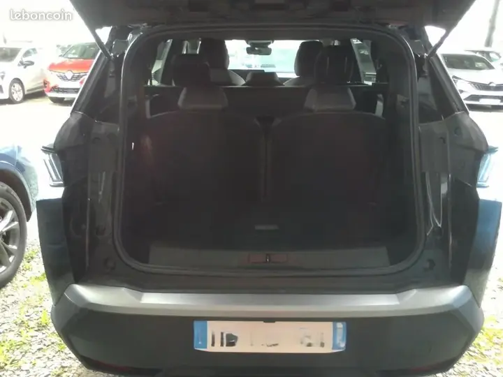 Peugeot 5008 2025 photo 3