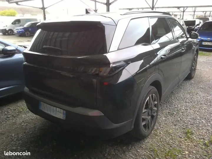 Peugeot 5008 2025 photo 2