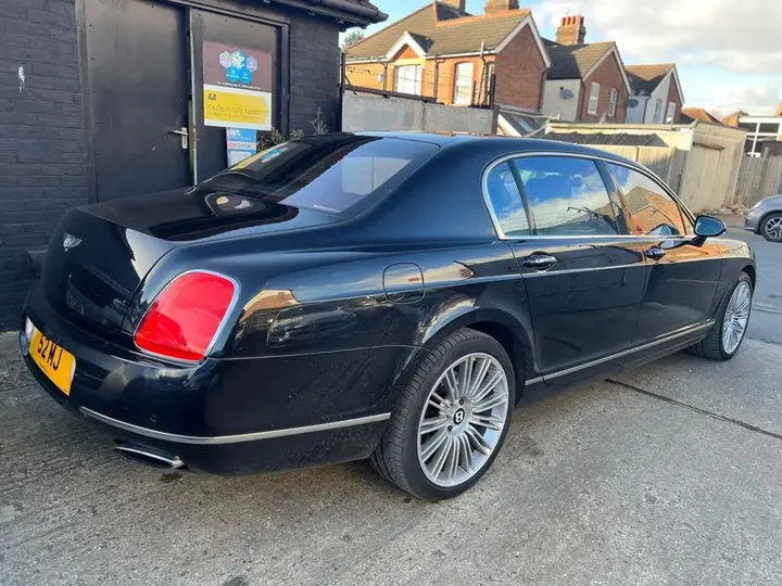 Bentley Flying Spur 2008 photo 2