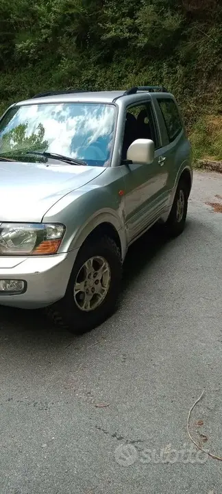 Mitsubishi Pajero 2001 photo 3
