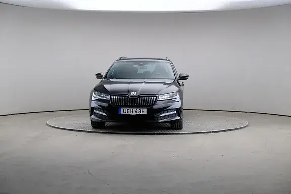 Skoda Superb 2022 photo 3
