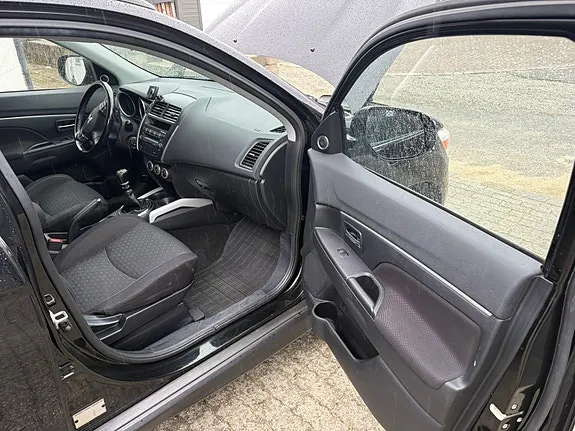 Mitsubishi Asx 2011 photo 5