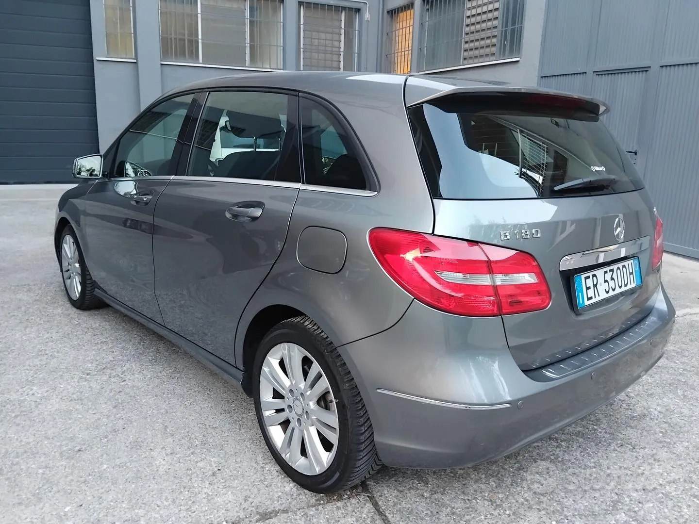 Mercedes-Benz B 2013 photo 2
