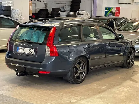 Volvo V50 2011 photo 4
