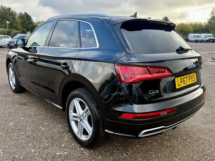 Audi Q5 2018 photo 5