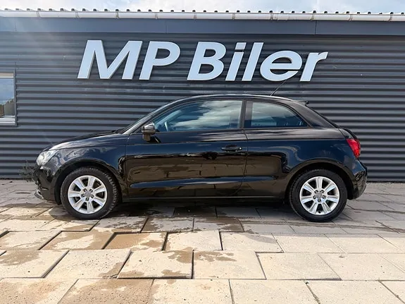 Audi A1 2011 photo 3