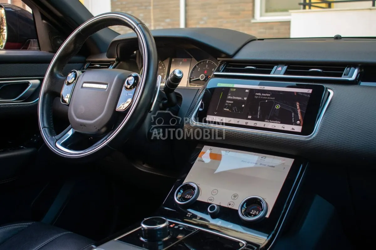 Land Rover Range Rover Velar 2019 photo 3