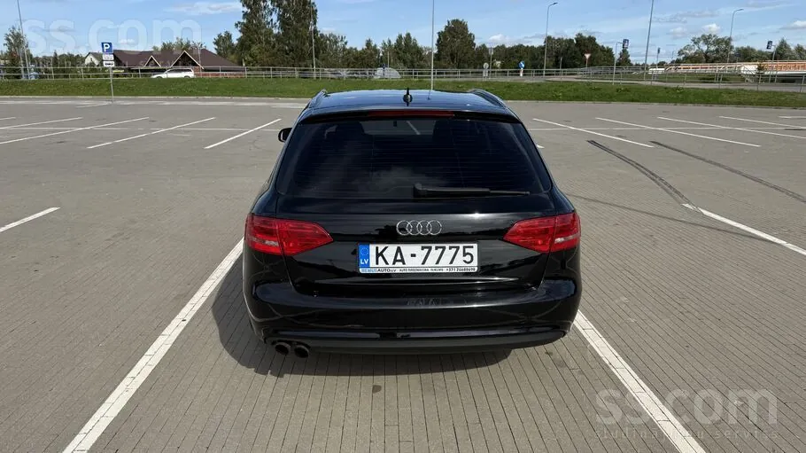 Audi A4 2013 photo 4