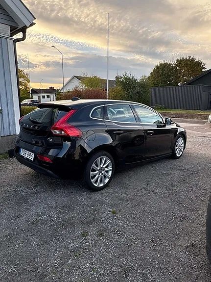 Volvo V40 2015 photo 3