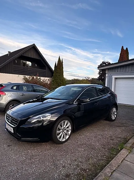 Volvo V40 2015 photo 2