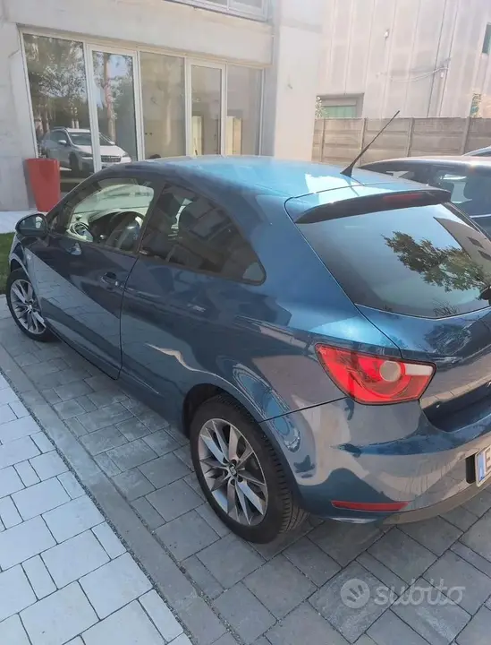 Seat Ibiza 2015 photo 4