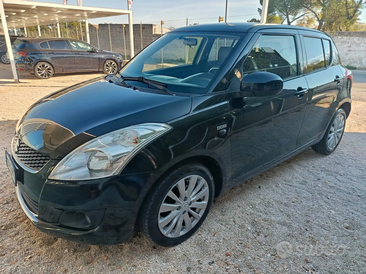 Suzuki Swift 2012 photo 4