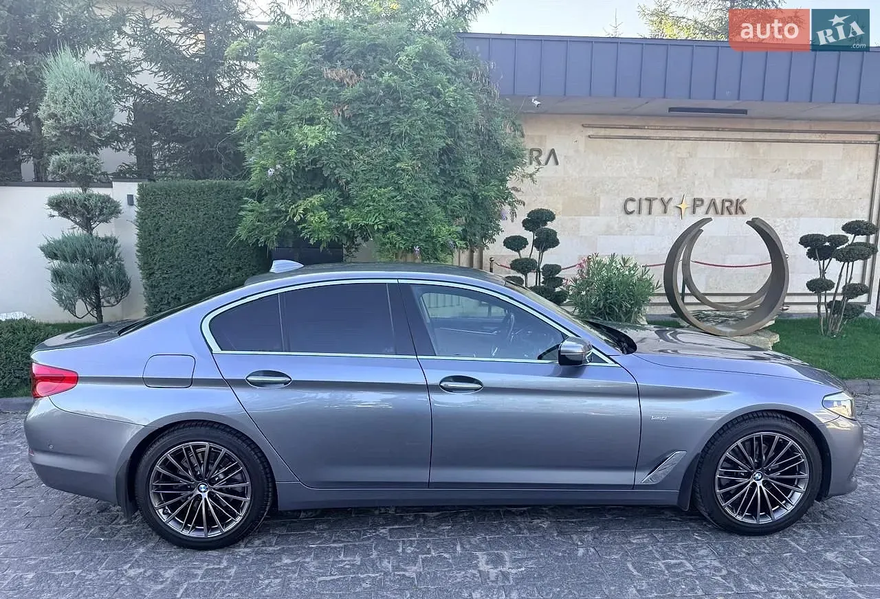 BMW 5 Series 2017 photo 5