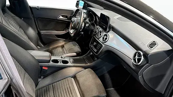 Mercedes-Benz Cla 180 2018 photo 3
